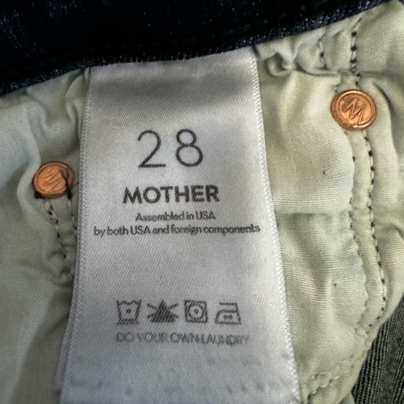 Like new! Mother brand denim. Size 28. Tomcat Hover. - Picture 6 of 7
